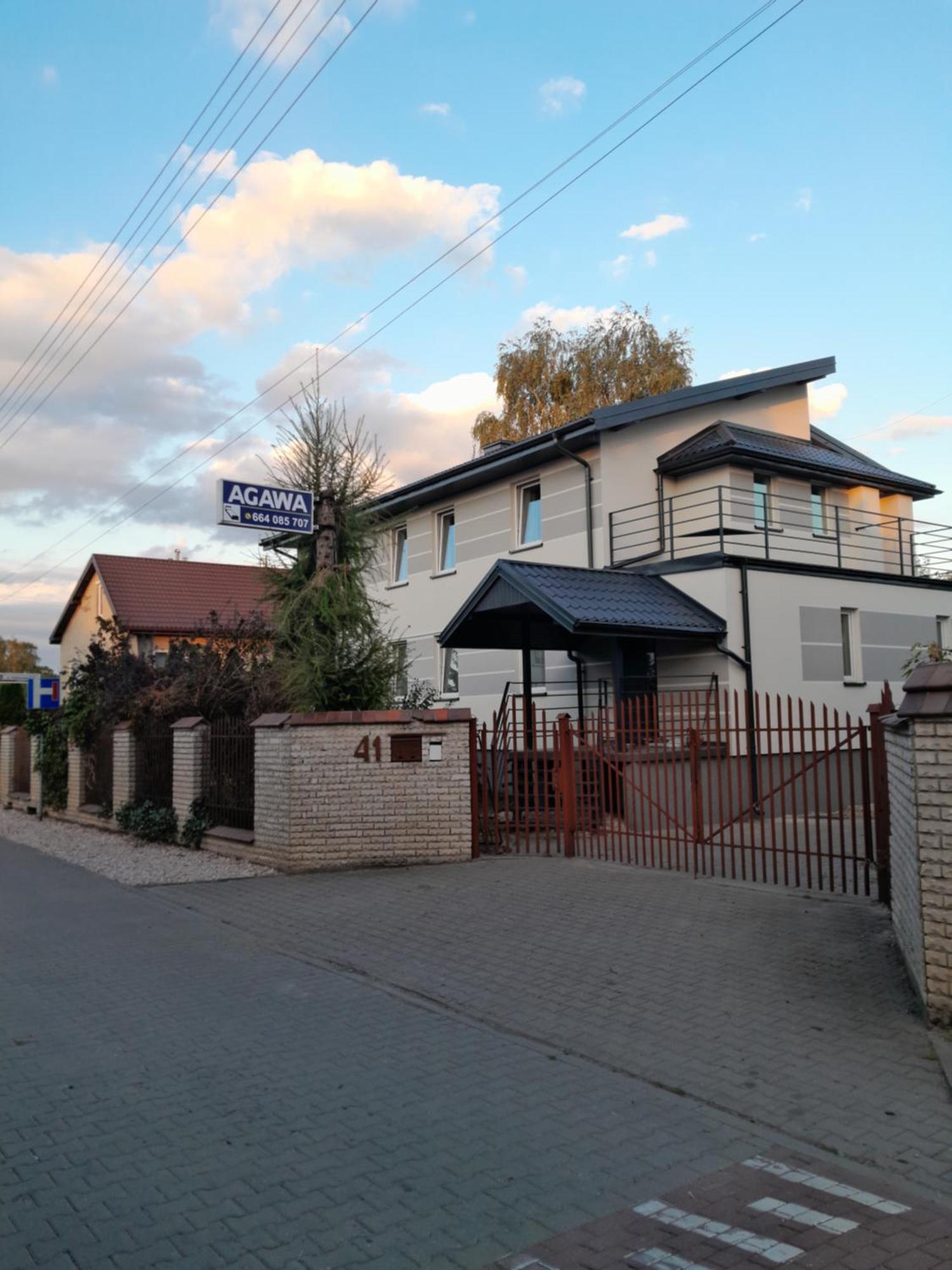 Pokoje Goscinne Agawa Łomianki Exterior foto