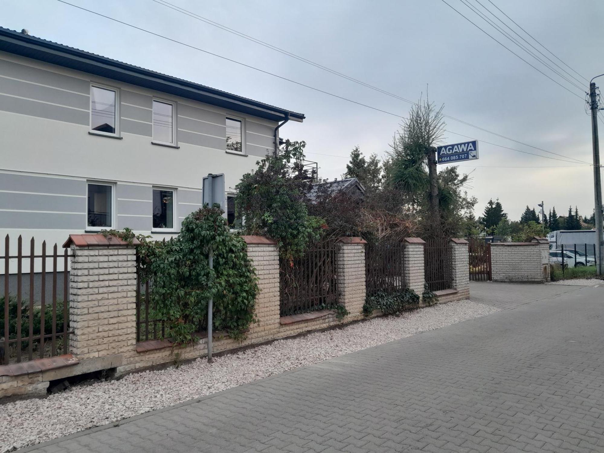 Pokoje Goscinne Agawa Łomianki Exterior foto